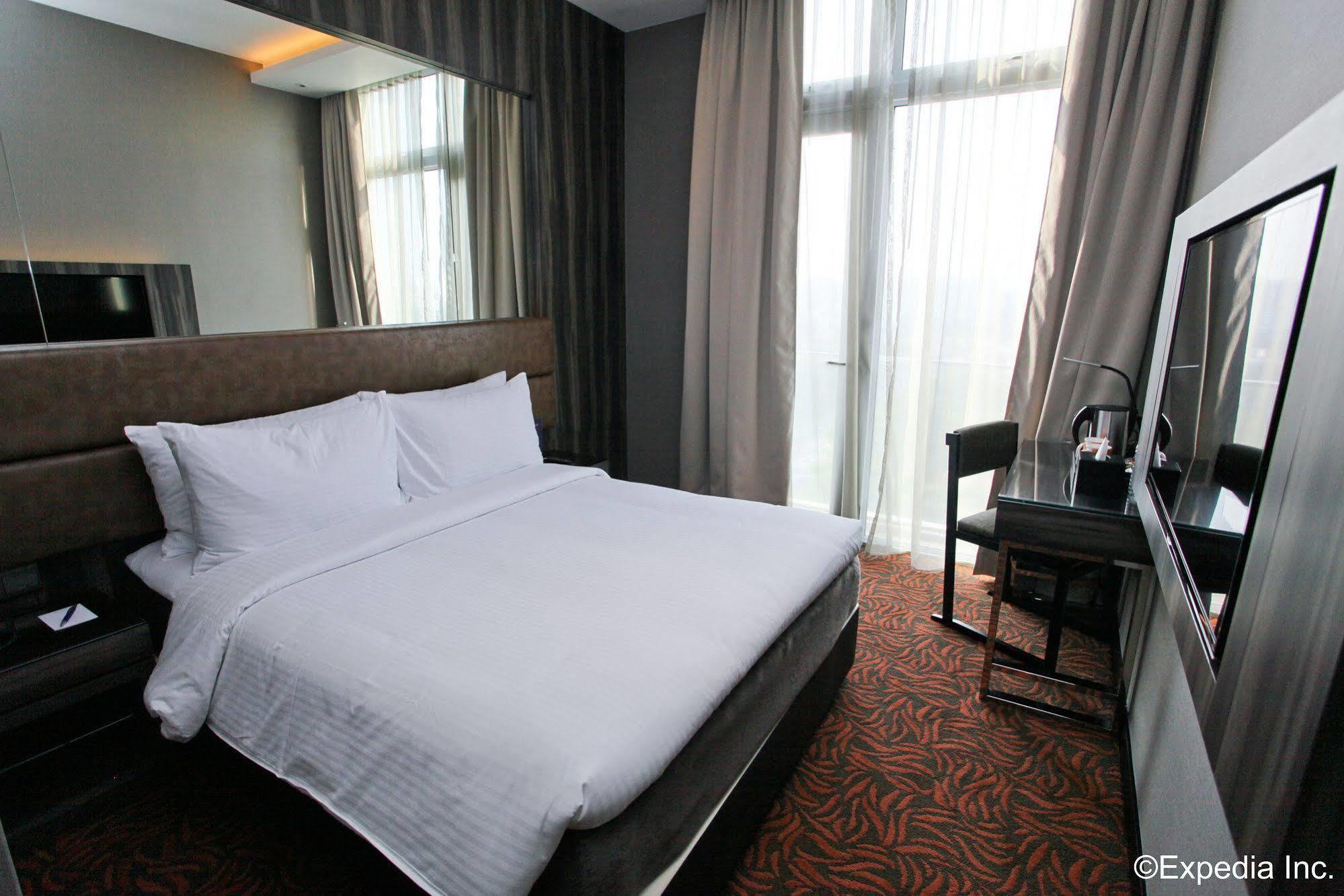 Aqueen Hotel Paya Lebar Szingapúr Kültér fotó