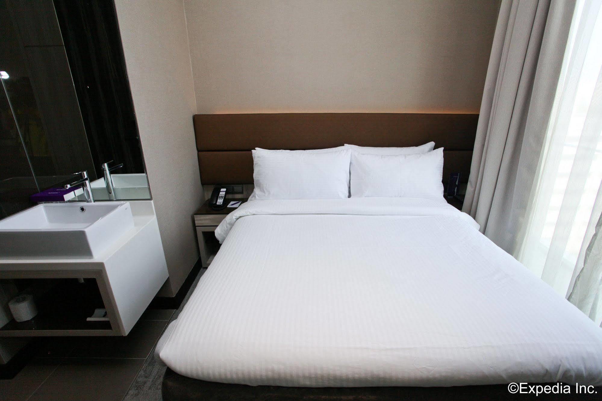 Aqueen Hotel Paya Lebar Szingapúr Kültér fotó