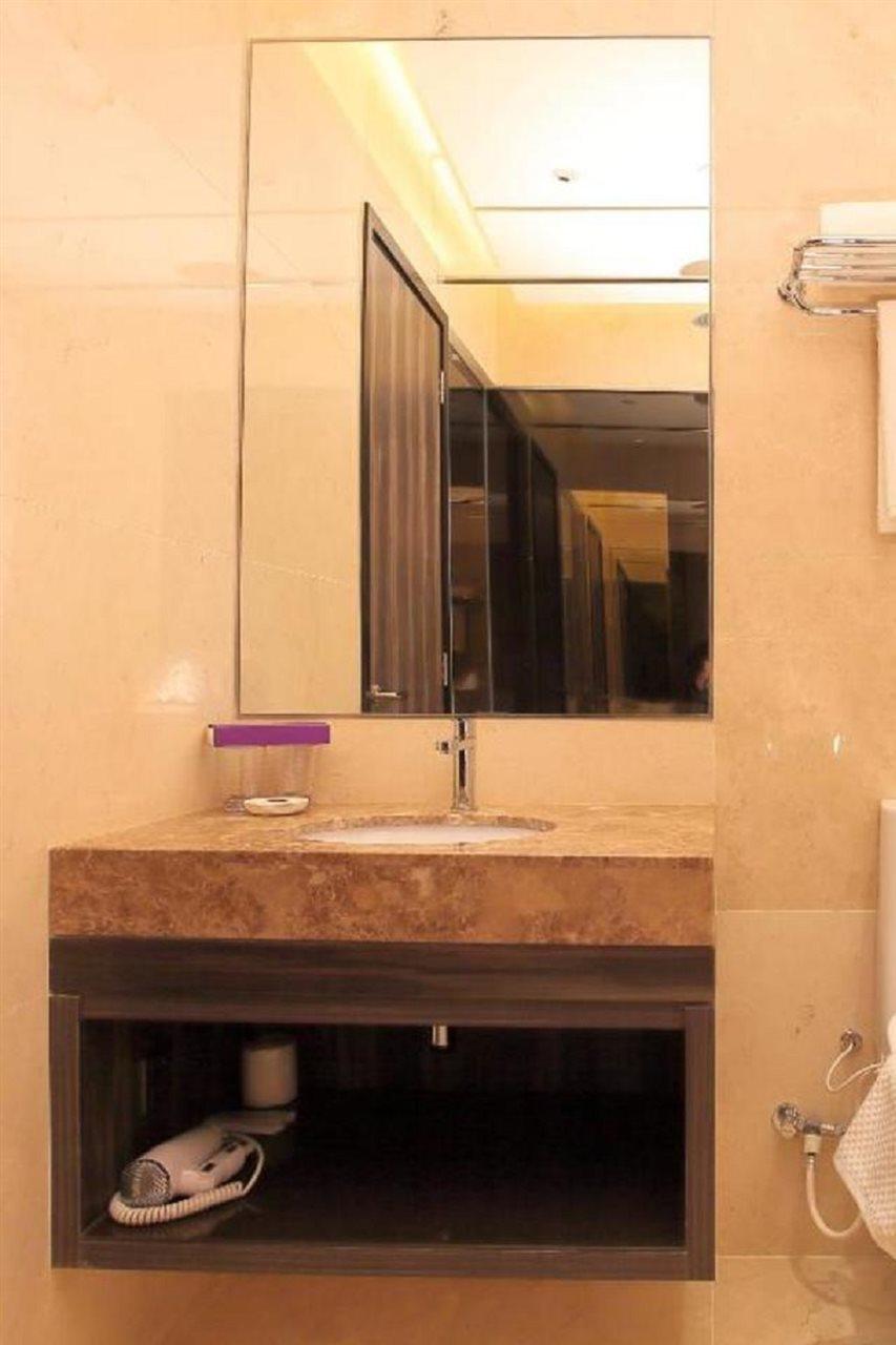 Aqueen Hotel Paya Lebar Szingapúr Kültér fotó